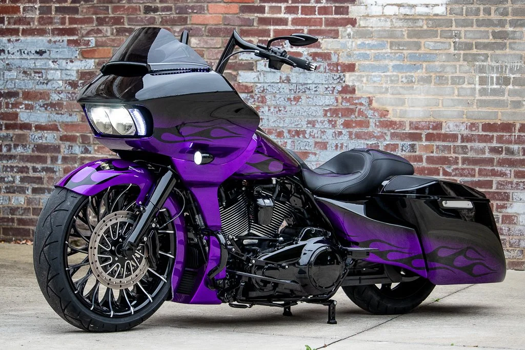 2023 HARLEY DAVIDSON ROAD GLIDE CUSTOM FAT TIRE BAGGER - CVO